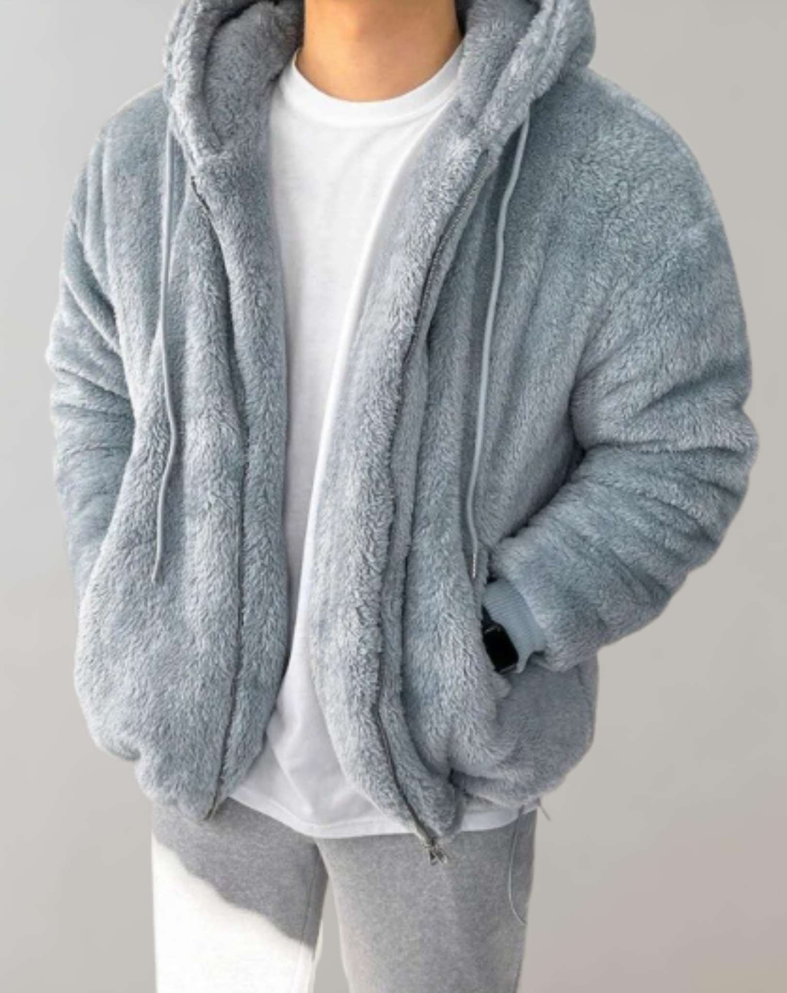 Klien - Dik fleece jack met capuchon en zakken voor warmte en comfort.